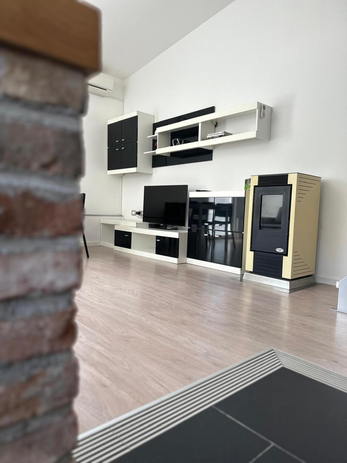 Apartment Stucin Vipava Buitenkant foto
