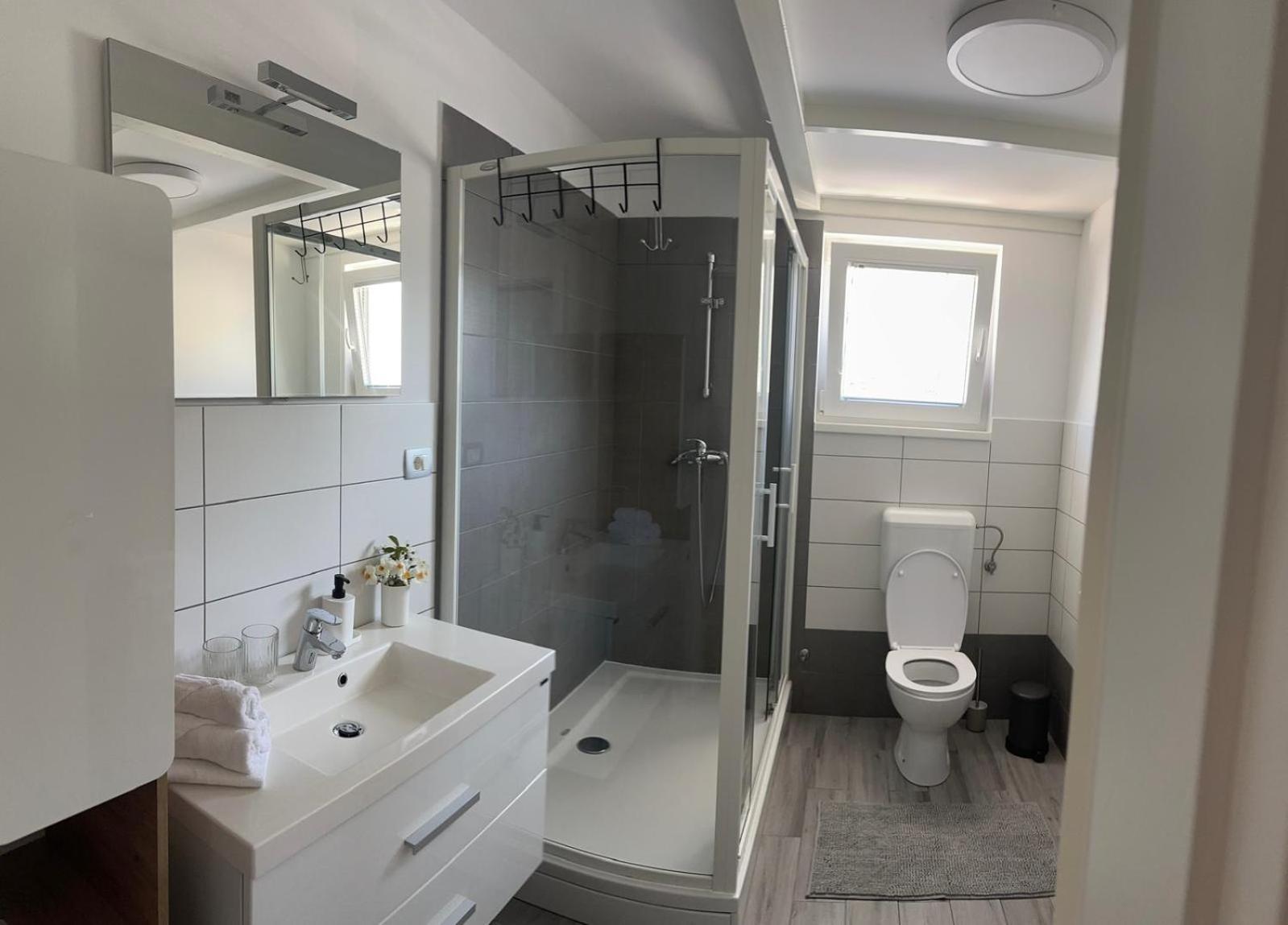Apartment Stucin Vipava Buitenkant foto